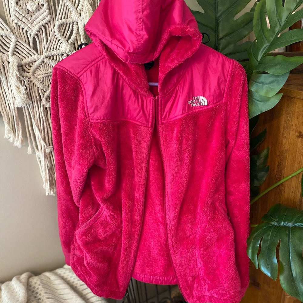 THE NORTHFACE |NWOT pink fuzzy jacket
